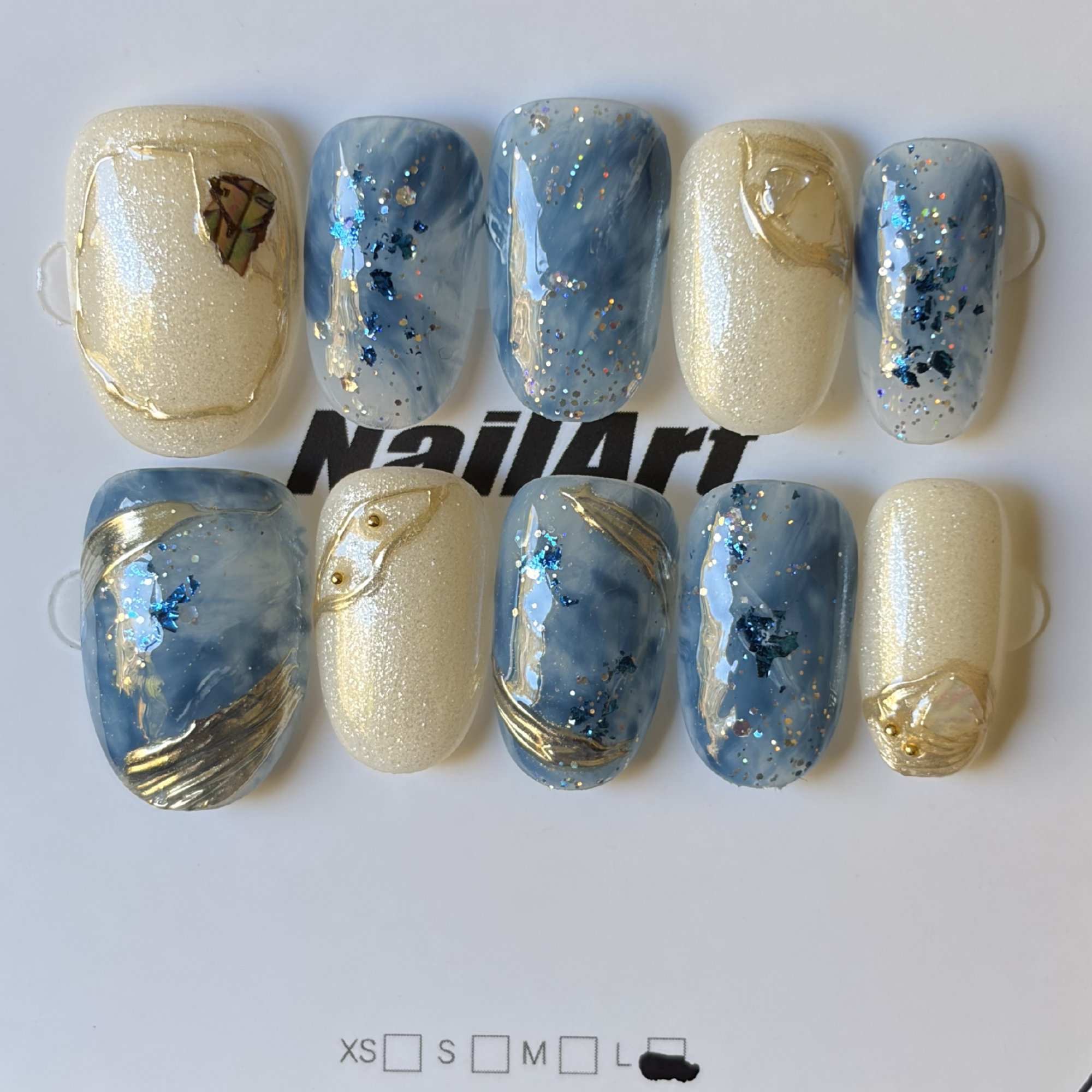 Azure Glow Press On-Nail Set