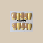 Coastal Daisy Press On-Nail Set