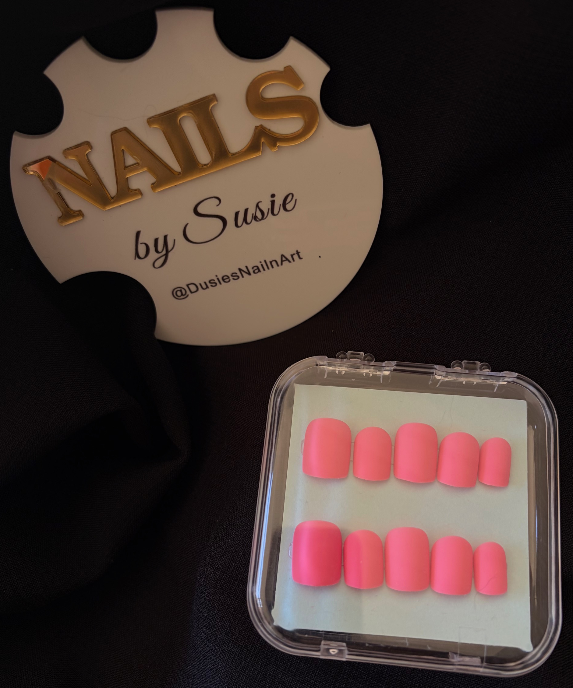 Coral Glow Press-on Nail Set (Large)