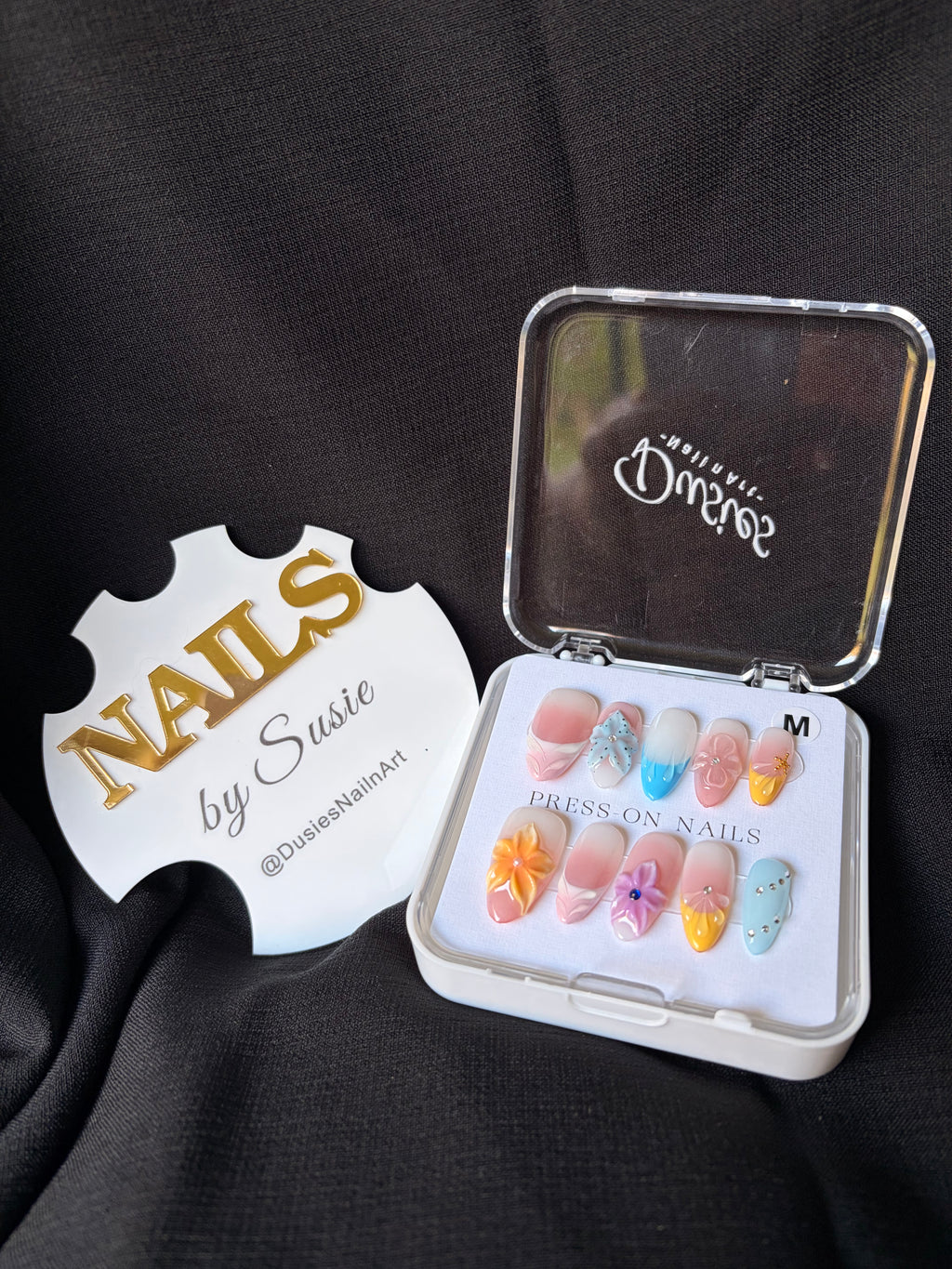 Coastal Bloom Press On-Nail Set