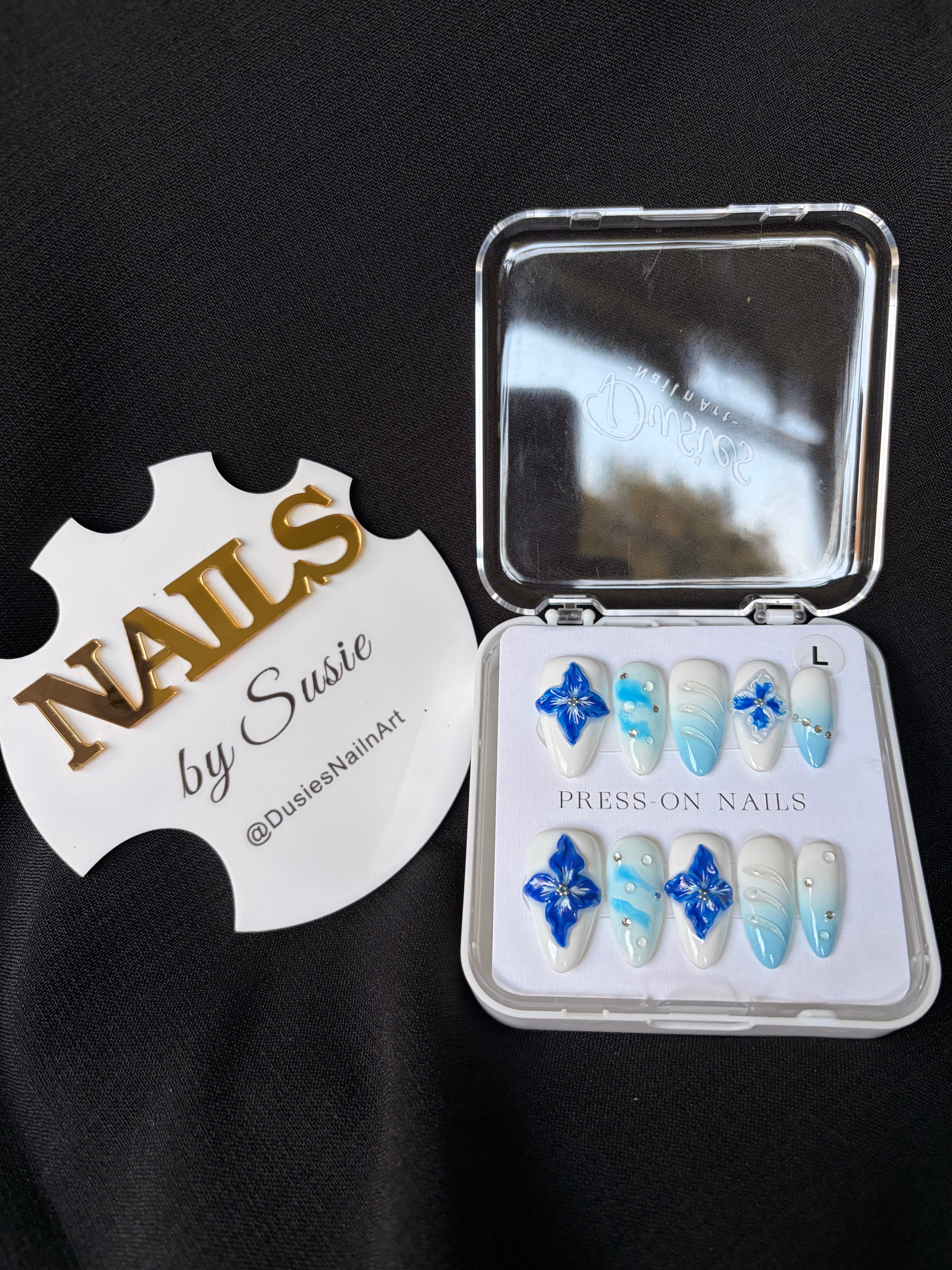 Blue Tide Press On-Nail Set