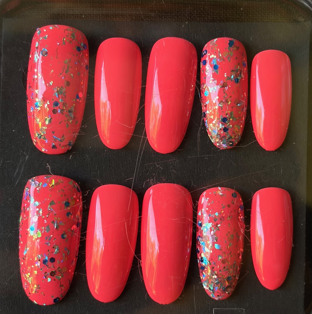 Coral Confetti Press On-Nail Set
