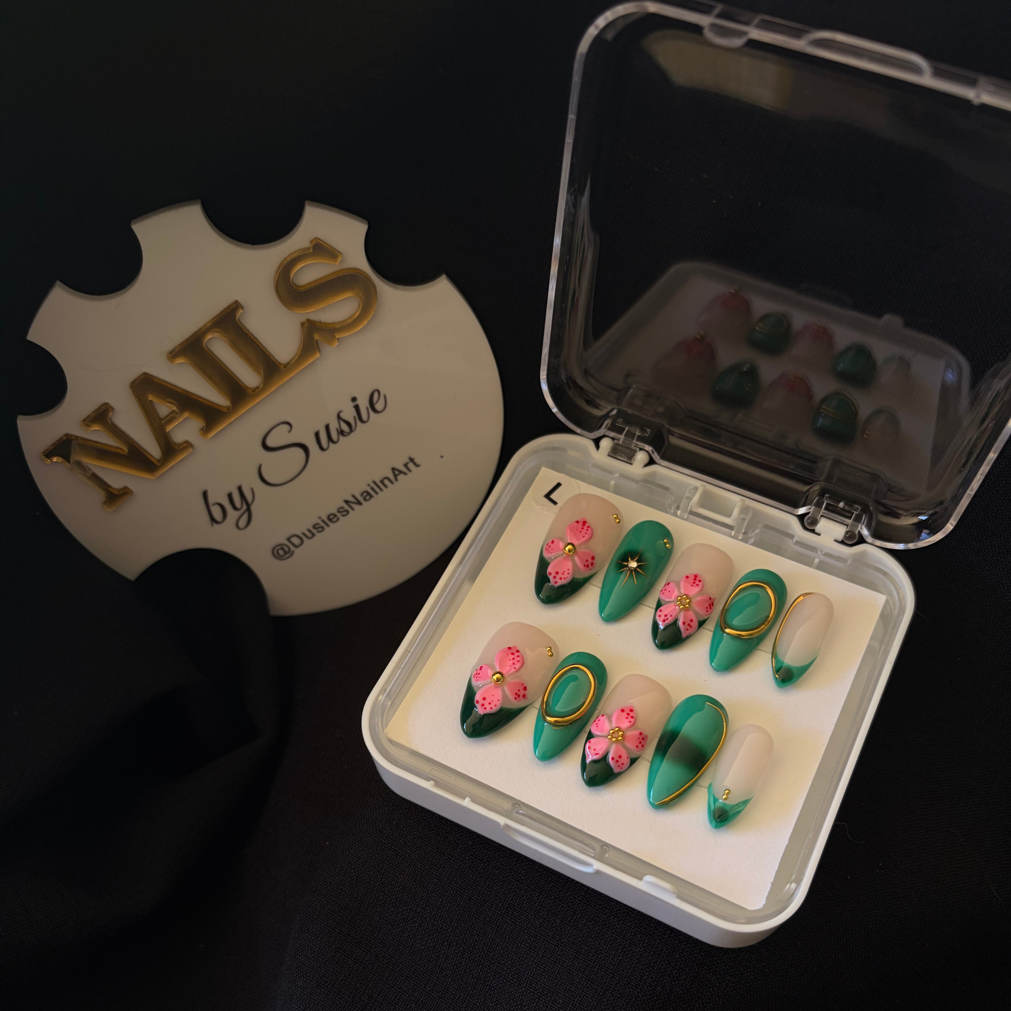 Emerald Green Press On-Nail Set