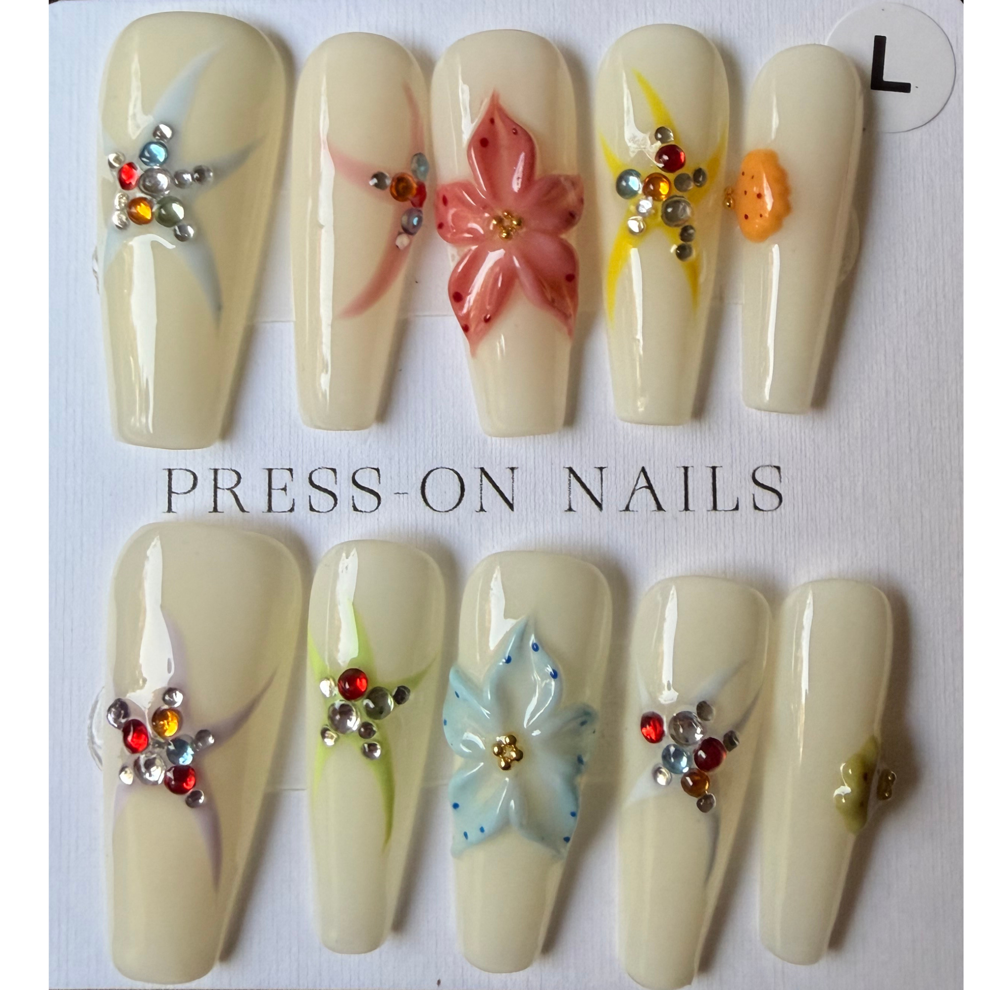 Petal Pop Press On-Nail Set