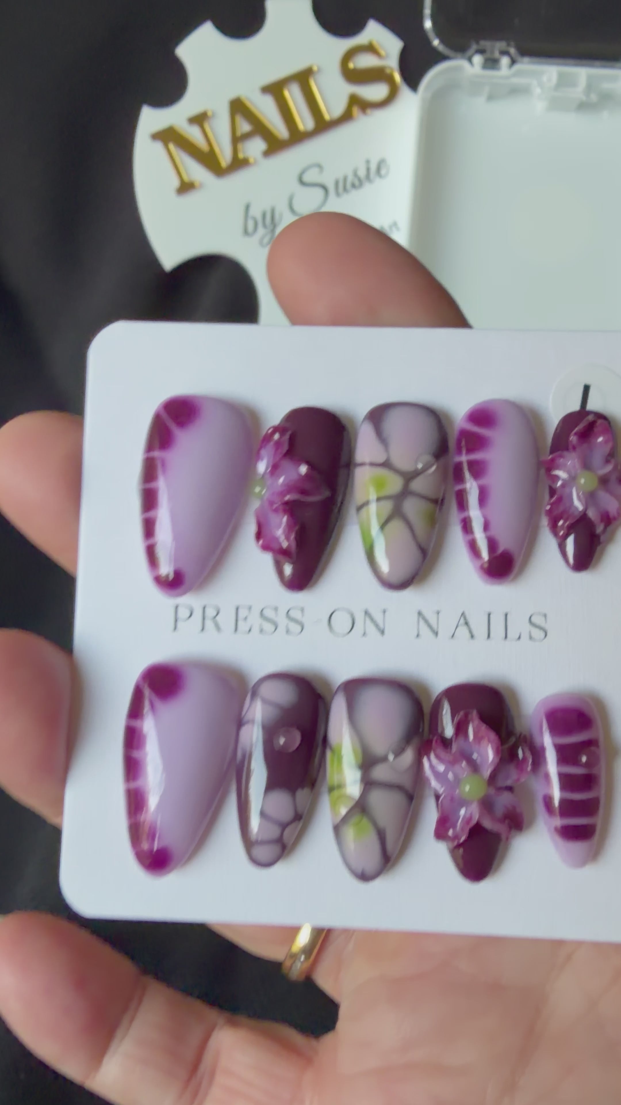 Violet Bloom Press On-Nail Set
