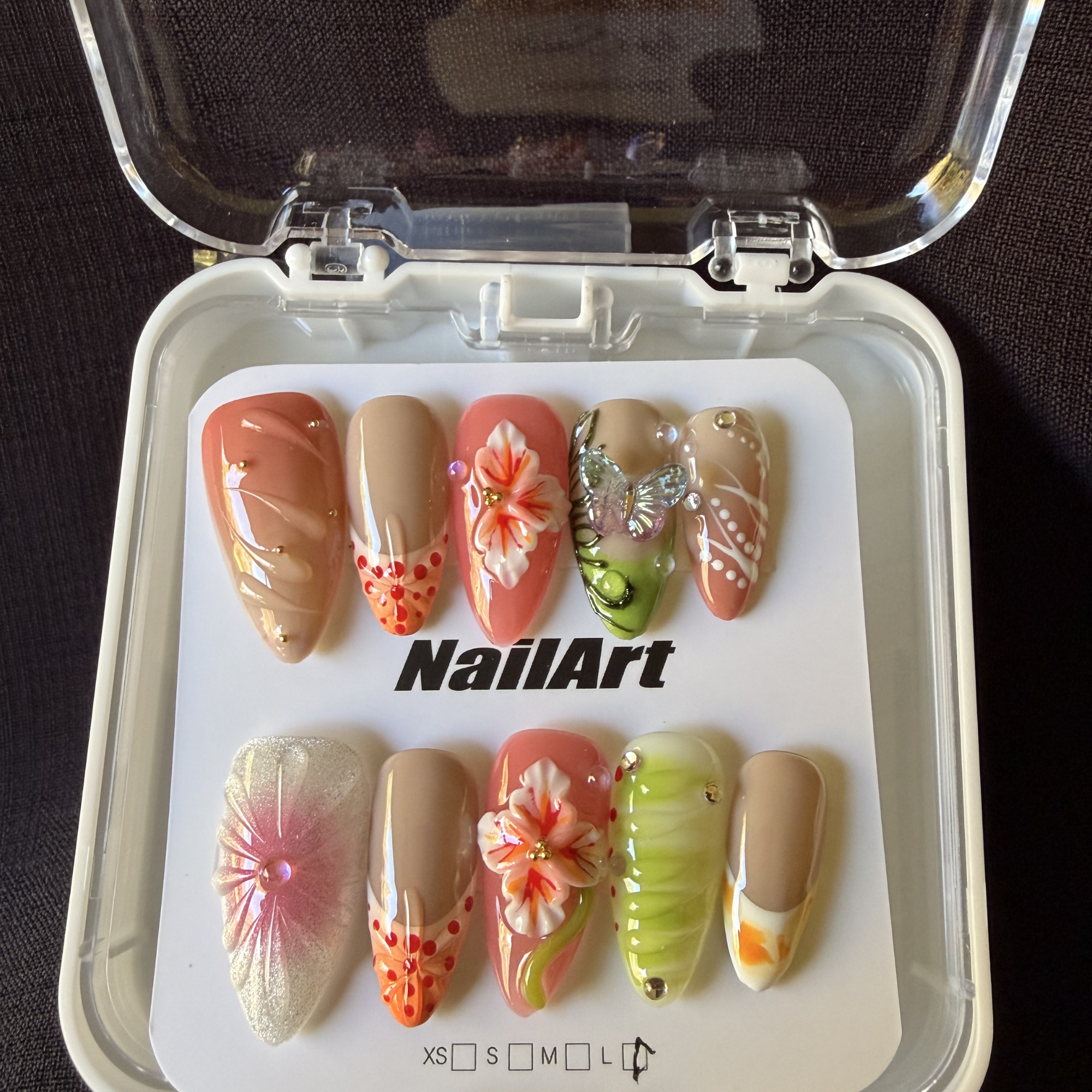 Coral Bloom Press On-Nail Set