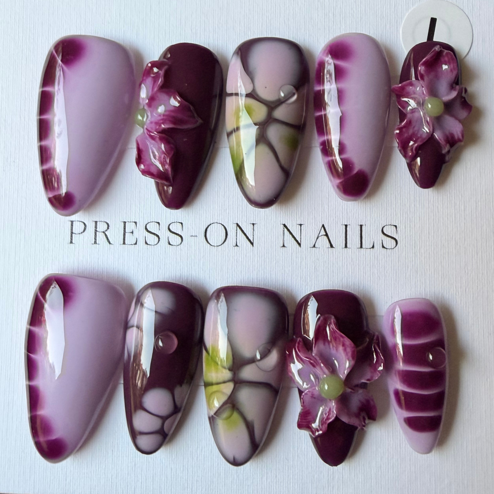 Violet Bloom Press On-Nail Set